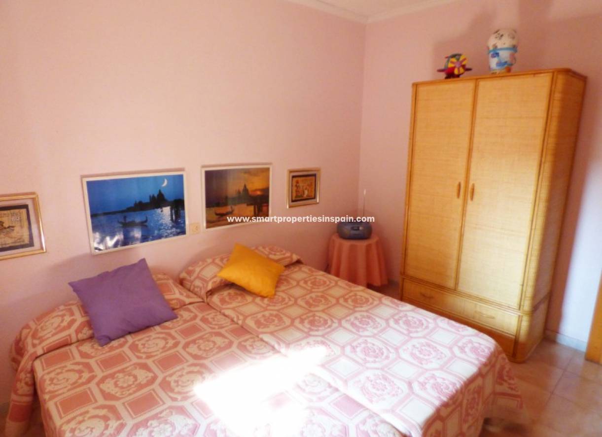 Wederverkoop - Detached Villa - La Marina - Urbanización La Marina