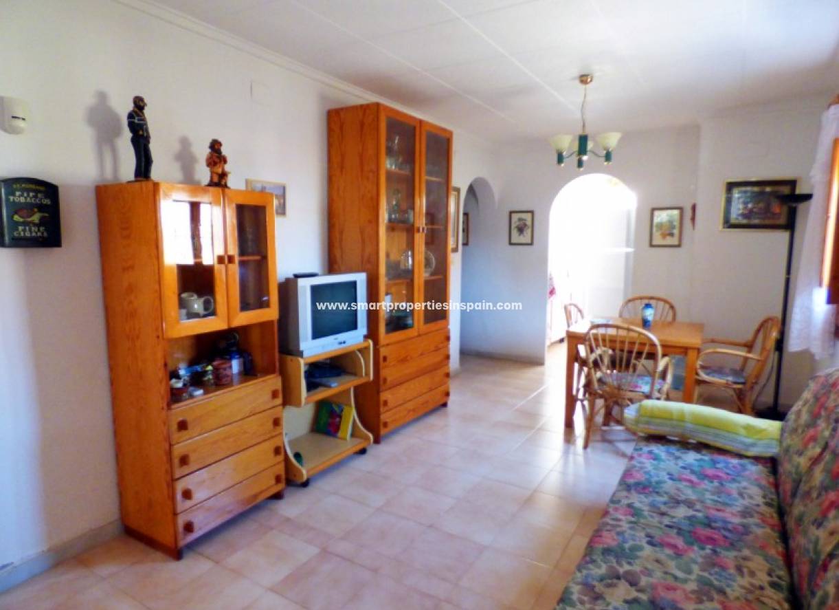 Wederverkoop - Detached Villa - La Marina - Urbanización La Marina