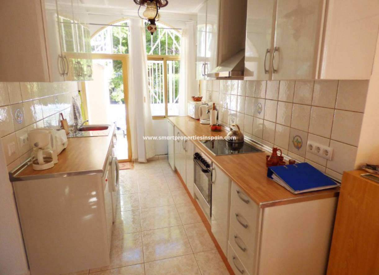 Wederverkoop - Detached Villa - La Marina - Urbanización La Marina