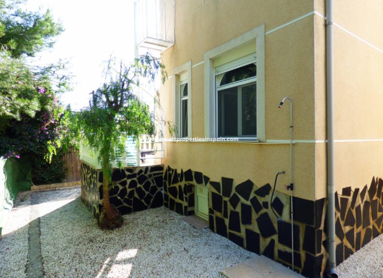 Wederverkoop - Detached Villa - La Marina - Urbanización La Marina
