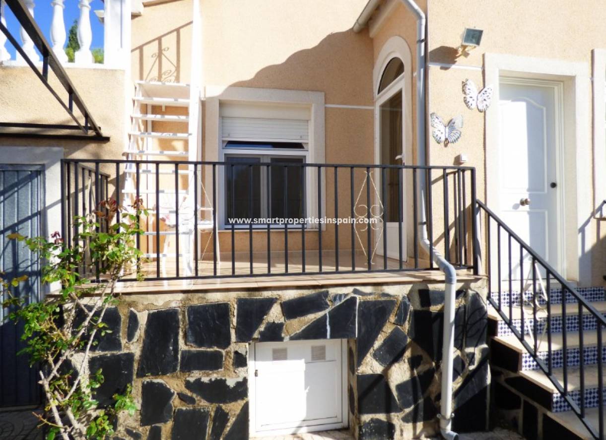 Wederverkoop - Detached Villa - La Marina - Urbanización La Marina