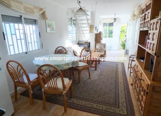 Wederverkoop - Detached Villa - La Marina - Urbanización La Marina