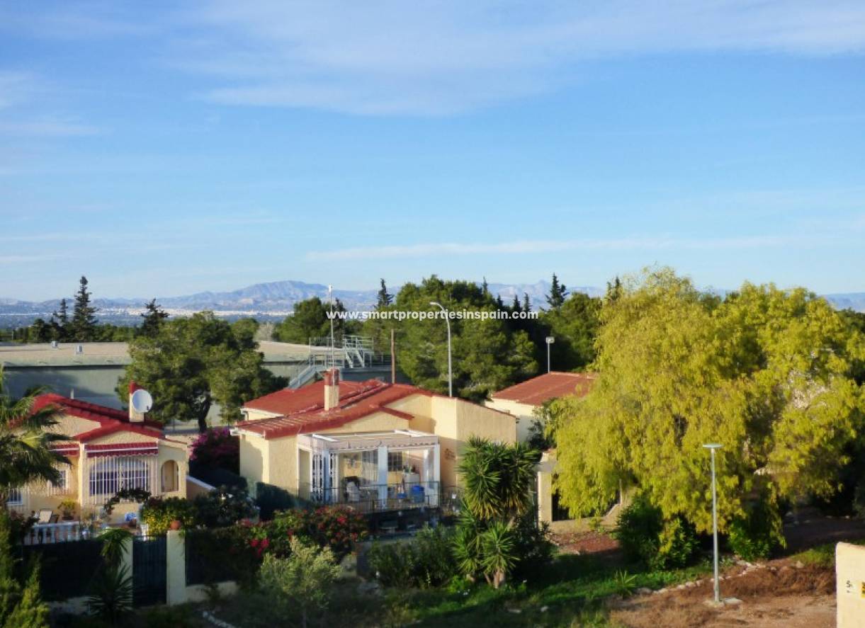 Wederverkoop - Detached Villa - La Marina - Urbanización La Marina