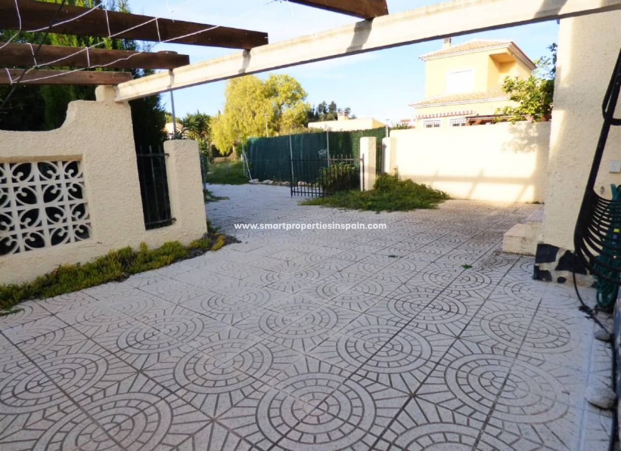 Wederverkoop - Detached Villa - La Marina - Urbanización La Marina