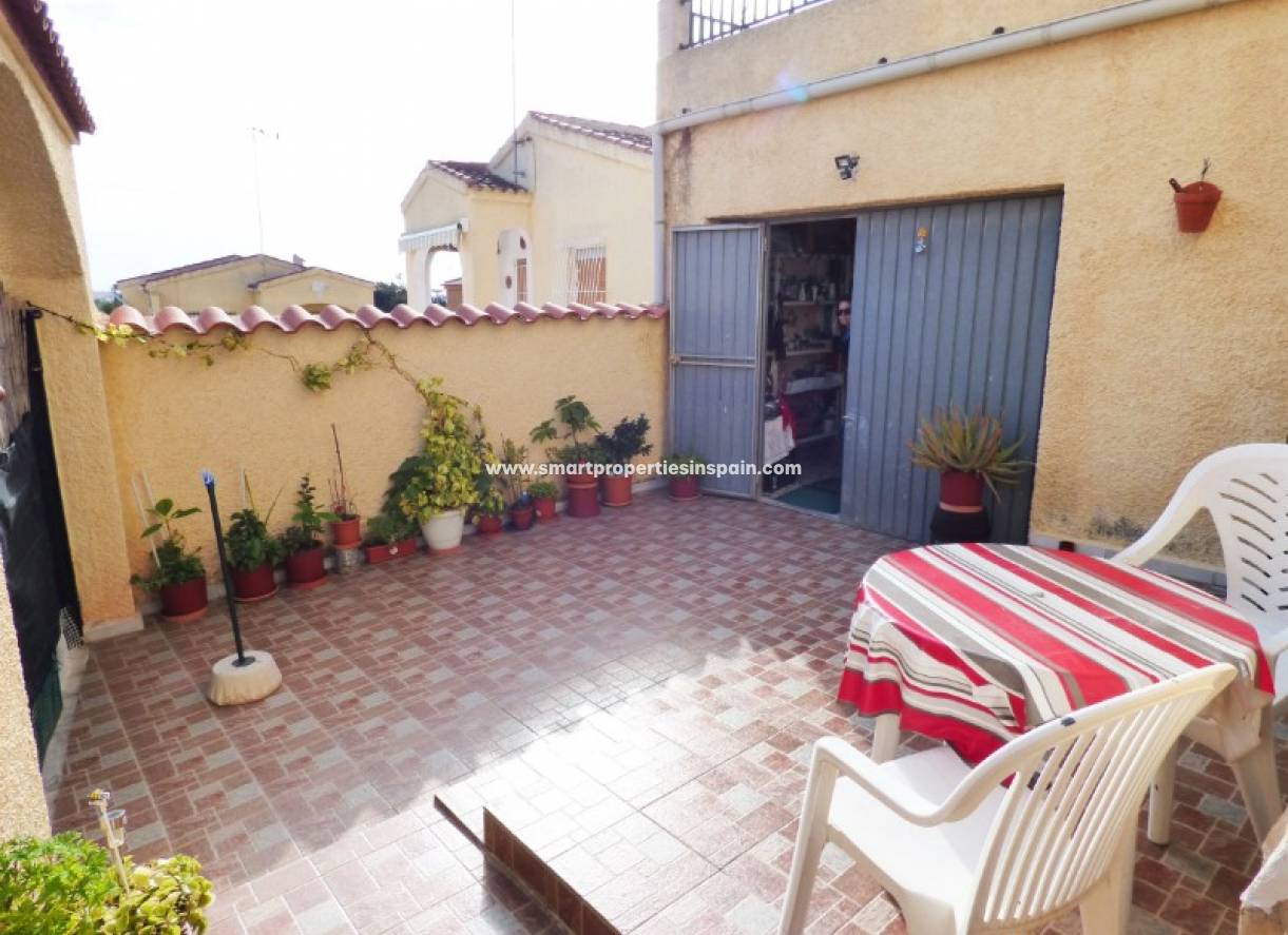 Wederverkoop - Detached Villa - La Marina - Urbanización La Marina