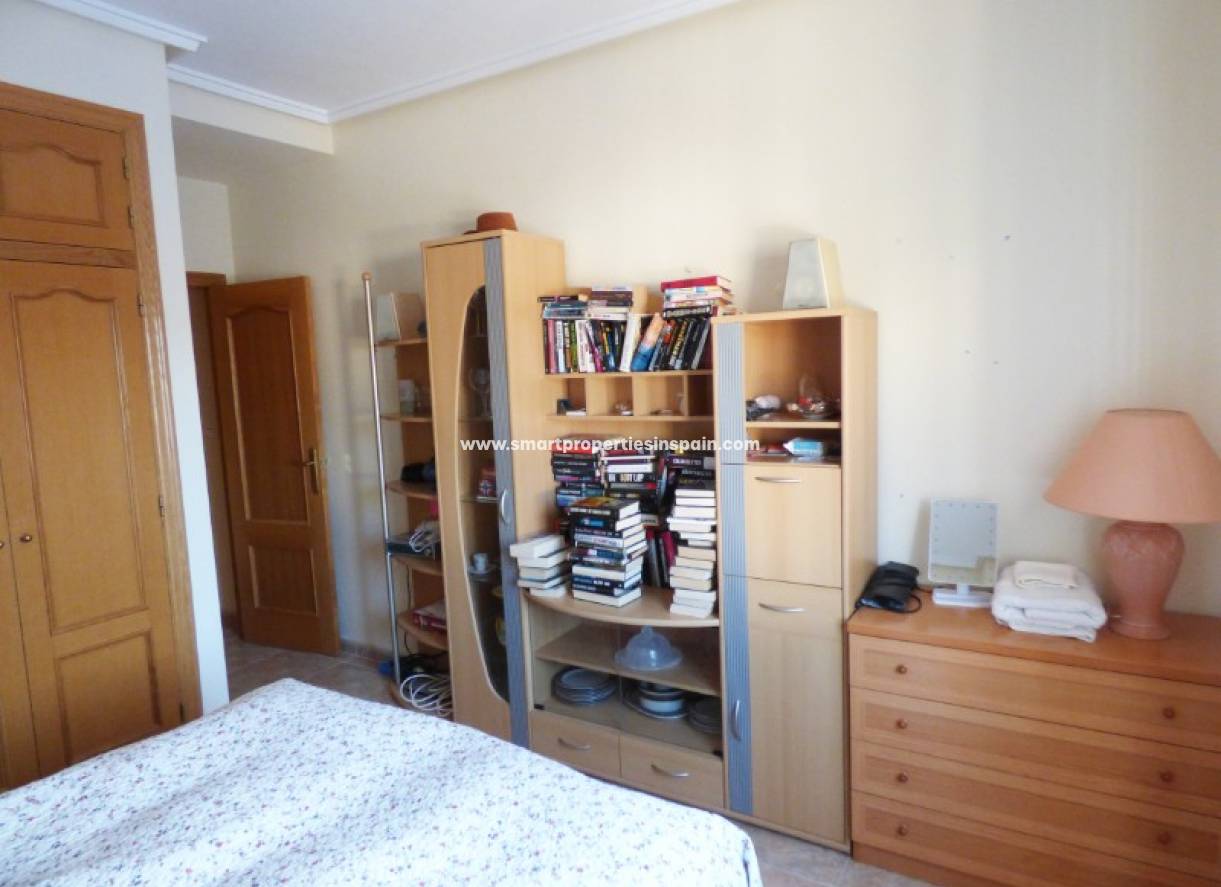 Wederverkoop - Detached Villa - La Marina - Urbanización La Marina