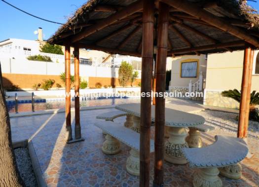 Wederverkoop - Detached Villa - La Marina - Urbanización La Marina