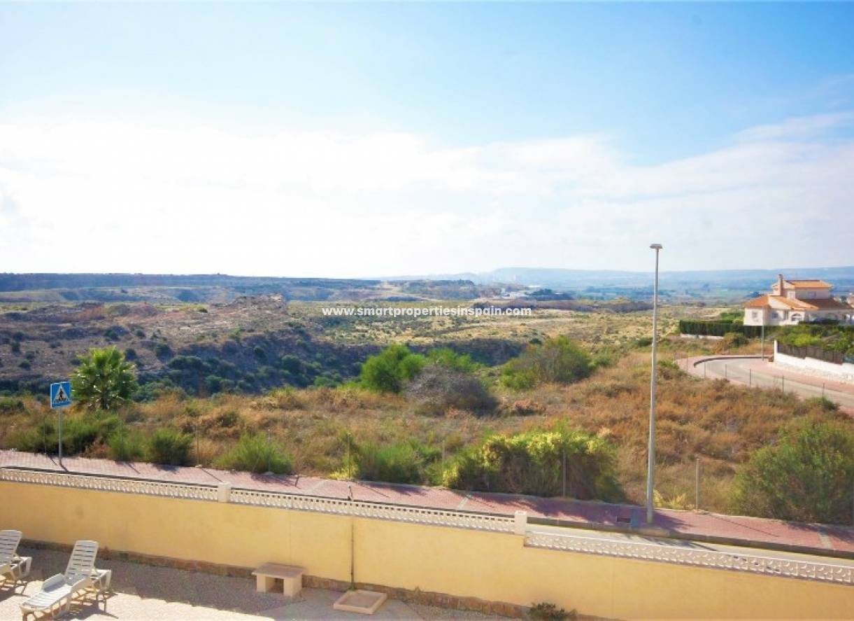 Wederverkoop - Detached Villa - La Marina - Urbanización La Marina