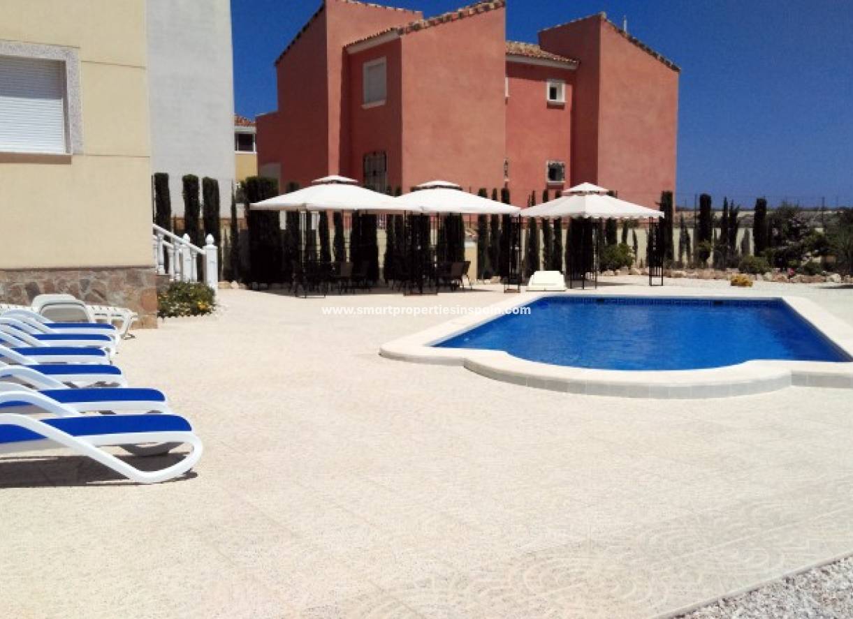 Wederverkoop - Detached Villa - La Marina - Urbanización La Marina