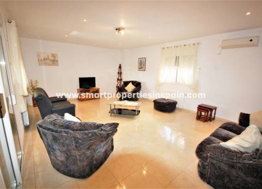 Wederverkoop - Detached Villa - La Marina - Urbanización La Marina