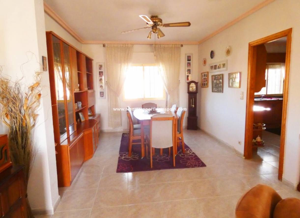 Wederverkoop - Detached Villa - La Marina - Urbanización La Marina