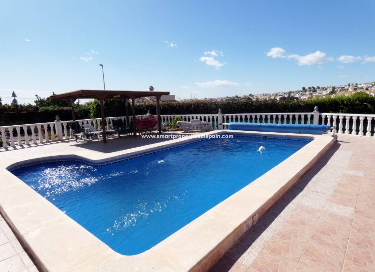 Wederverkoop - Detached Villa - La Marina - Urbanización La Marina