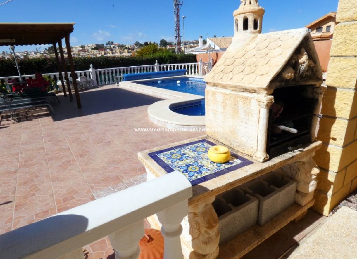 Wederverkoop - Detached Villa - La Marina - Urbanización La Marina