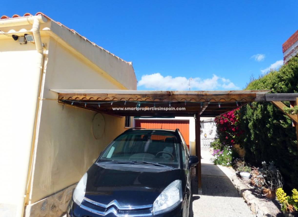 Wederverkoop - Detached Villa - La Marina - Urbanización La Marina