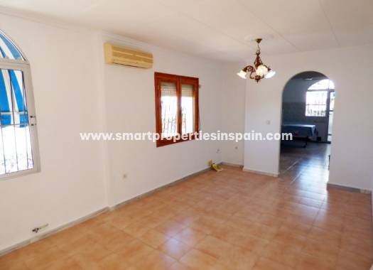 Wederverkoop - Detached Villa - La Marina - Urbanización La Marina