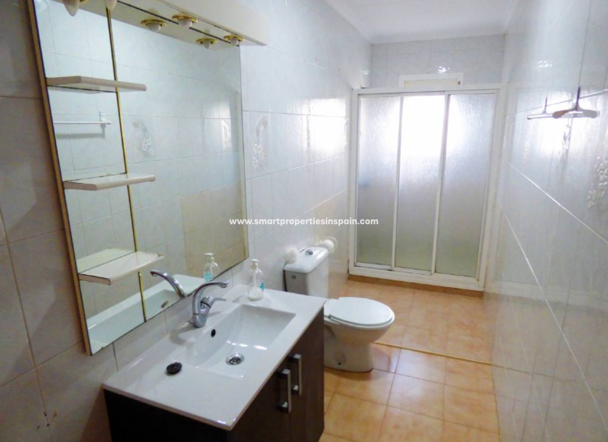 Wederverkoop - Detached Villa - La Marina - Urbanización La Marina