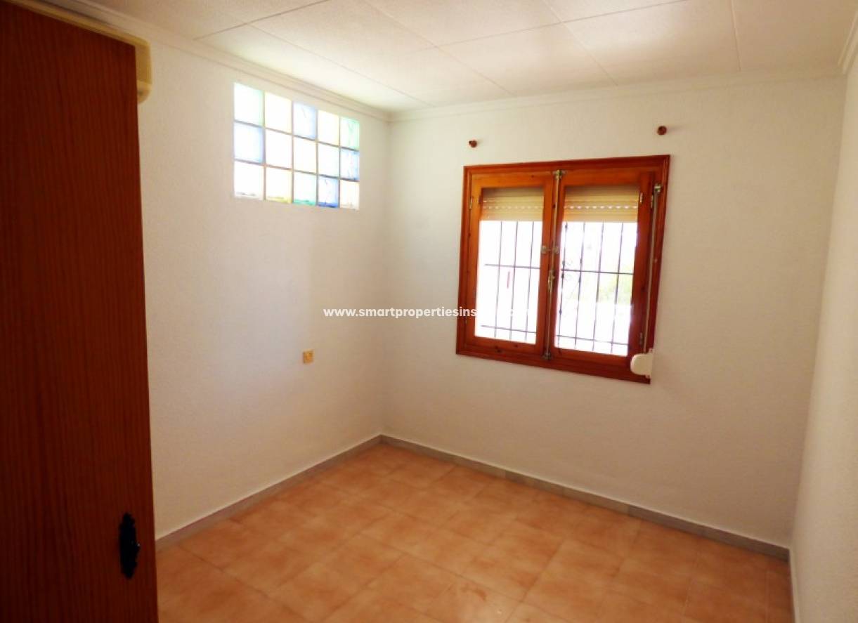 Wederverkoop - Detached Villa - La Marina - Urbanización La Marina