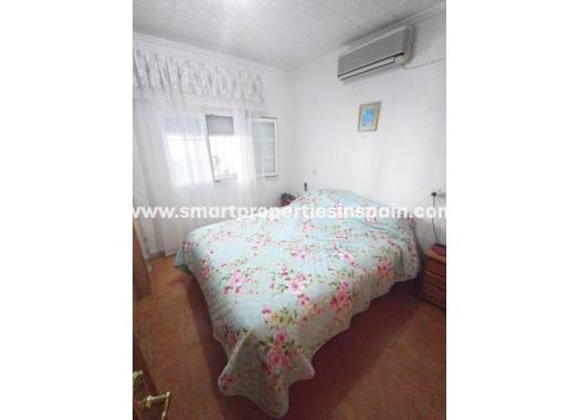Wederverkoop - Detached Villa - La Marina - Urbanización La Marina