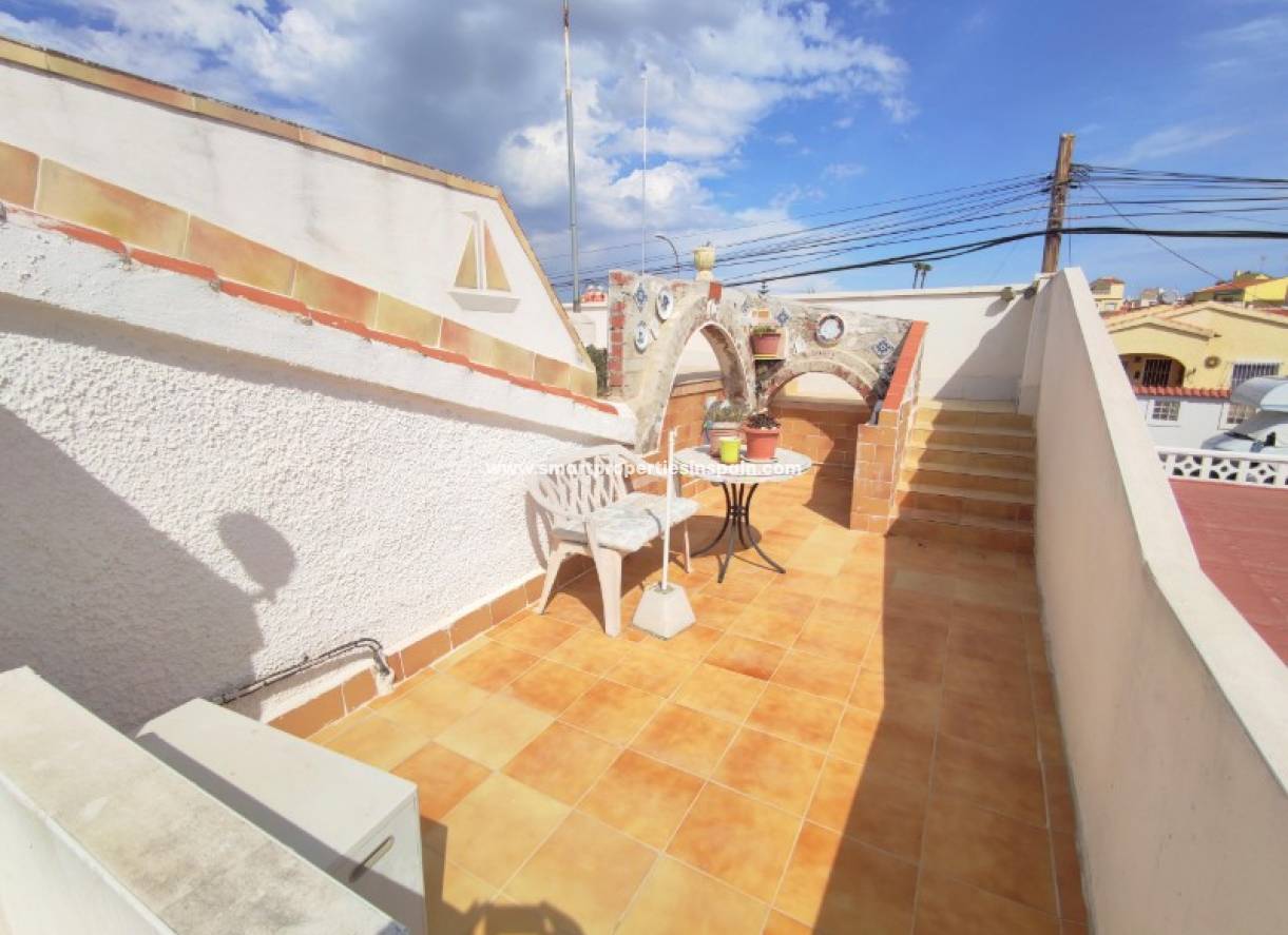 Wederverkoop - Detached Villa - La Marina - Urbanización La Marina