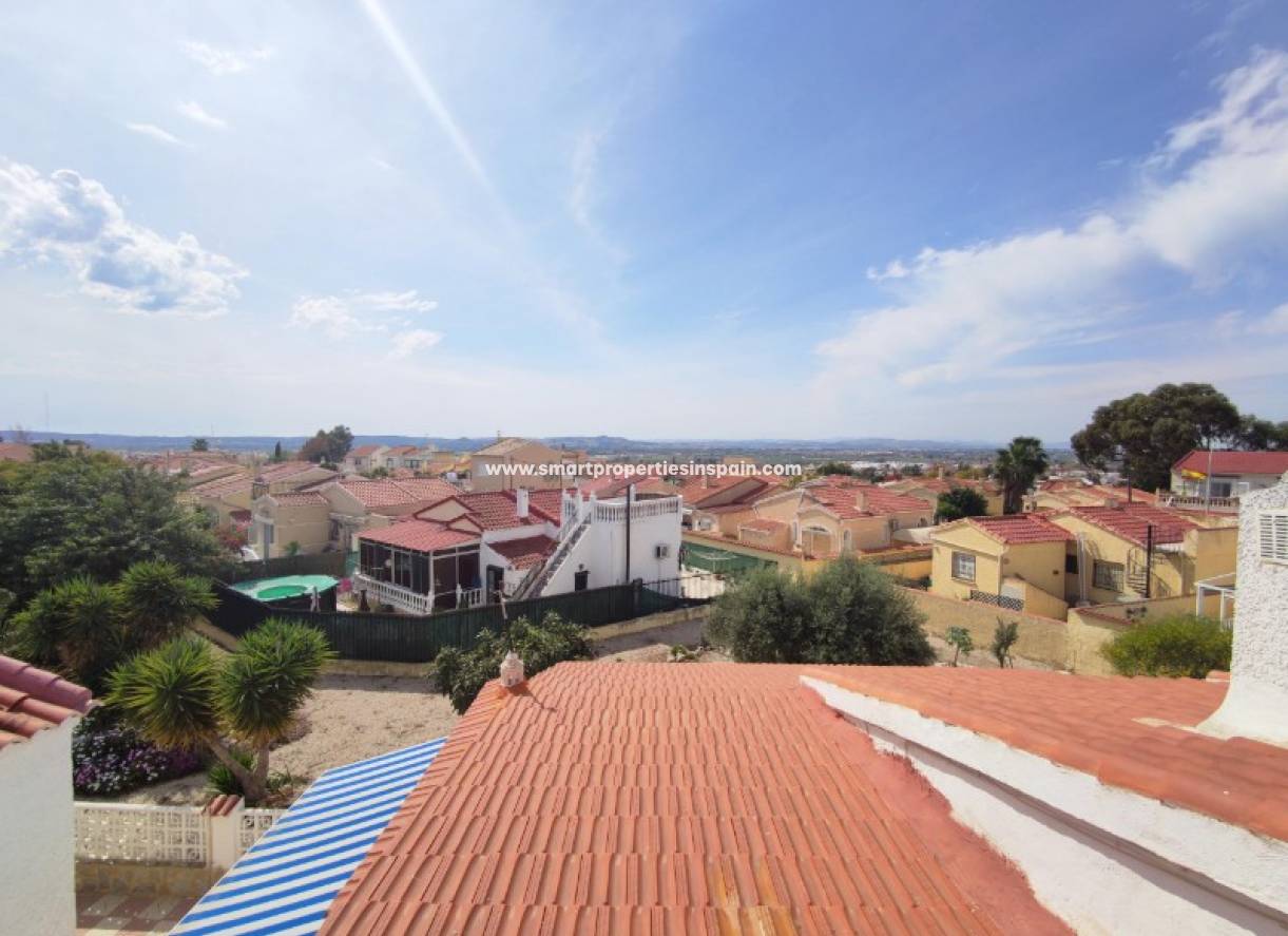 Wederverkoop - Detached Villa - La Marina - Urbanización La Marina