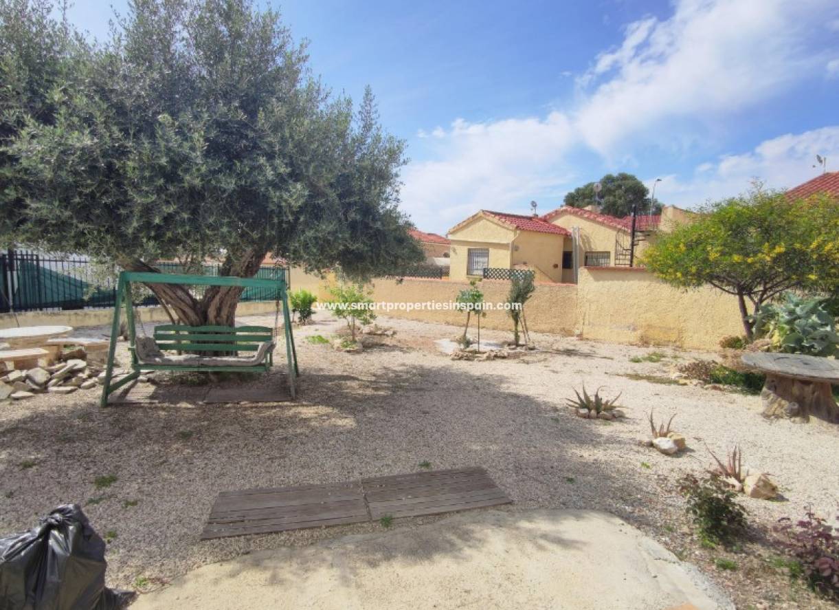 Wederverkoop - Detached Villa - La Marina - Urbanización La Marina