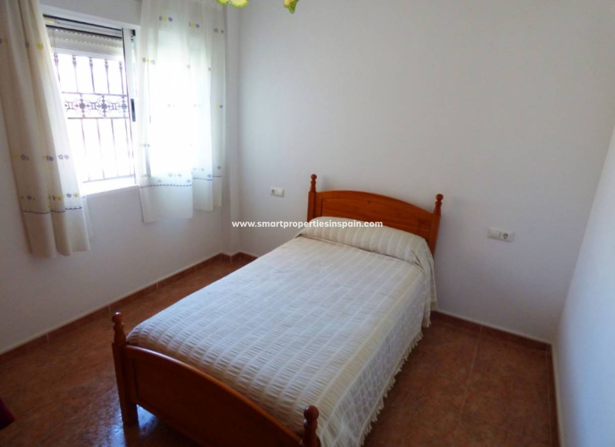 Wederverkoop - Detached Villa - La Marina - Urbanización La Marina