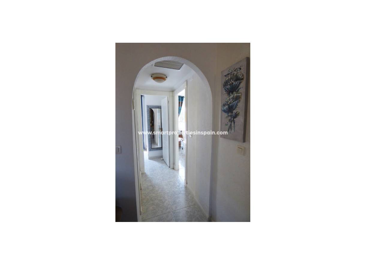 Wederverkoop - Detached Villa - La Marina - Urbanización La Marina