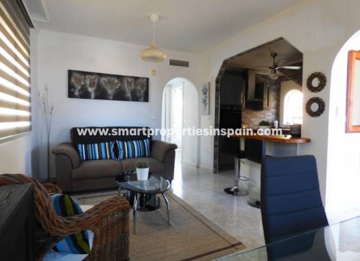 Wederverkoop - Detached Villa - La Marina - Urbanización La Marina