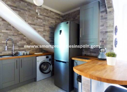 Wederverkoop - Detached Villa - La Marina - Urbanización La Marina