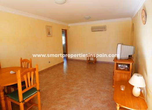 Wederverkoop - Detached Villa - La Marina - Urbanización La Marina