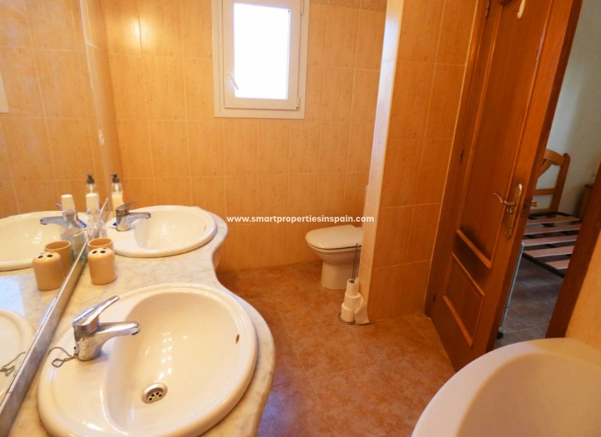 Wederverkoop - Detached Villa - La Marina - Urbanización La Marina