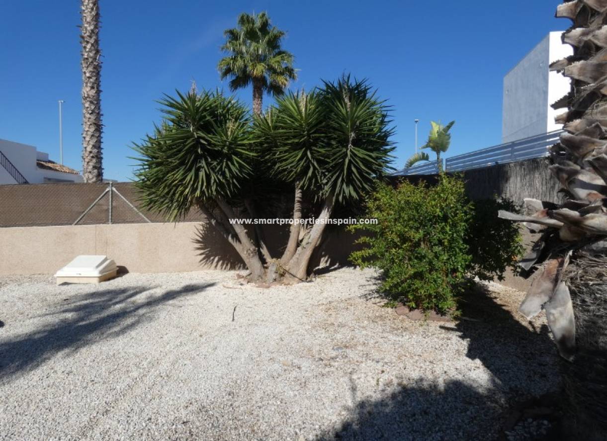 Wederverkoop - Detached Villa - La Marina - Urbanización La Marina