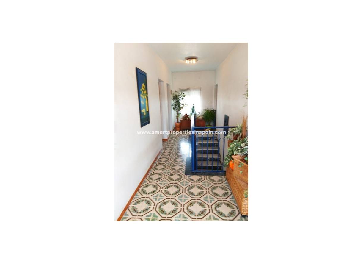 Wederverkoop - Detached Villa - La Marina - Urbanización La Marina