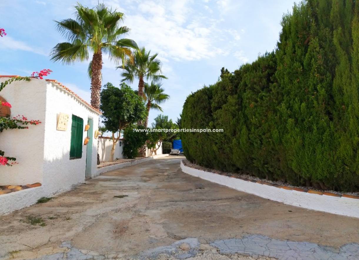 Wederverkoop - Detached Villa - La Marina - Urbanización La Marina