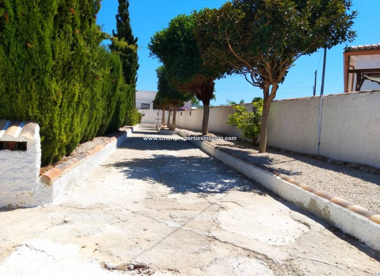 Wederverkoop - Detached Villa - La Marina - Urbanización La Marina