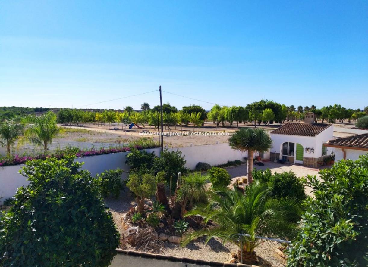 Wederverkoop - Detached Villa - La Marina - Urbanización La Marina