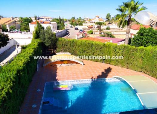 Wederverkoop - Detached Villa - La Marina - Urbanización La Marina