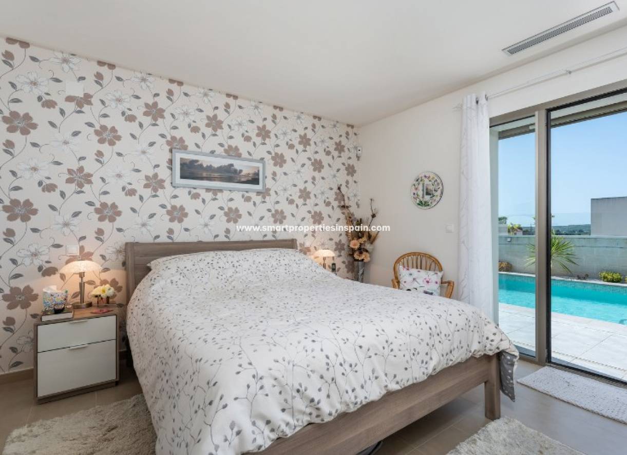 Wederverkoop - Detached Villa - La Marina - Urbanización La Marina