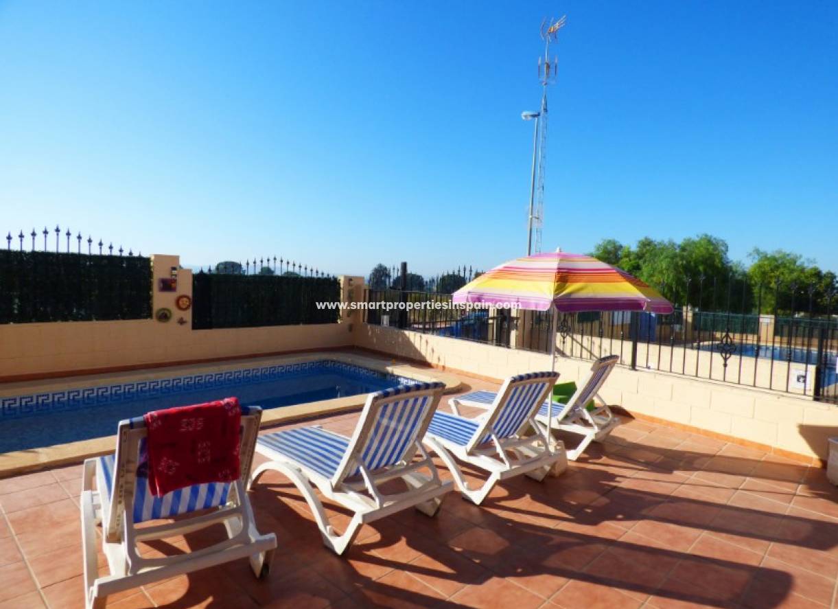 Wederverkoop - Detached Villa - La Marina - Urbanización La Marina