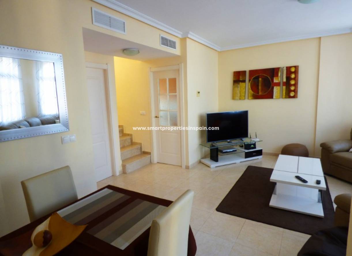 Wederverkoop - Detached Villa - La Marina - Urbanización La Marina