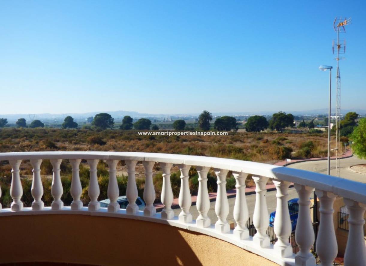 Wederverkoop - Detached Villa - La Marina - Urbanización La Marina