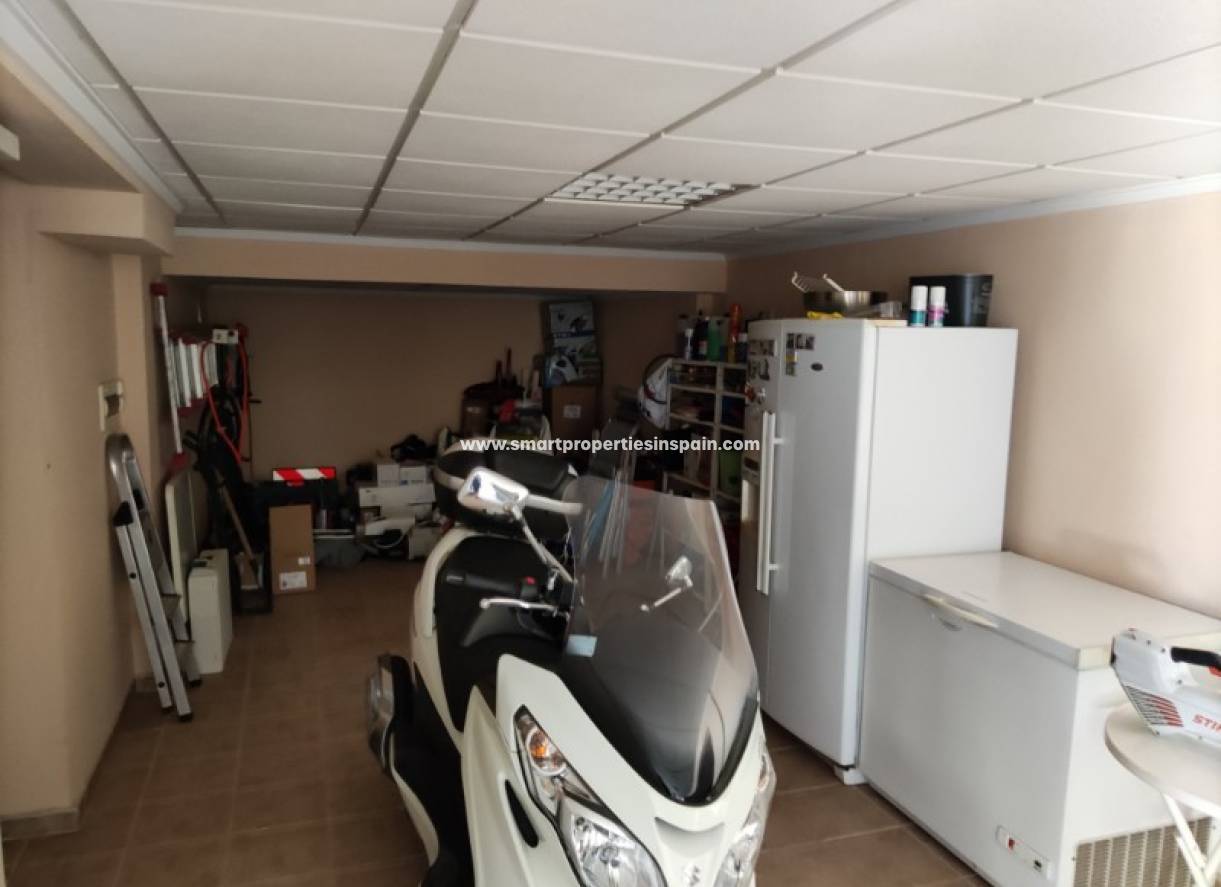 Wederverkoop - Detached Villa - La Marina - Urbanización La Marina