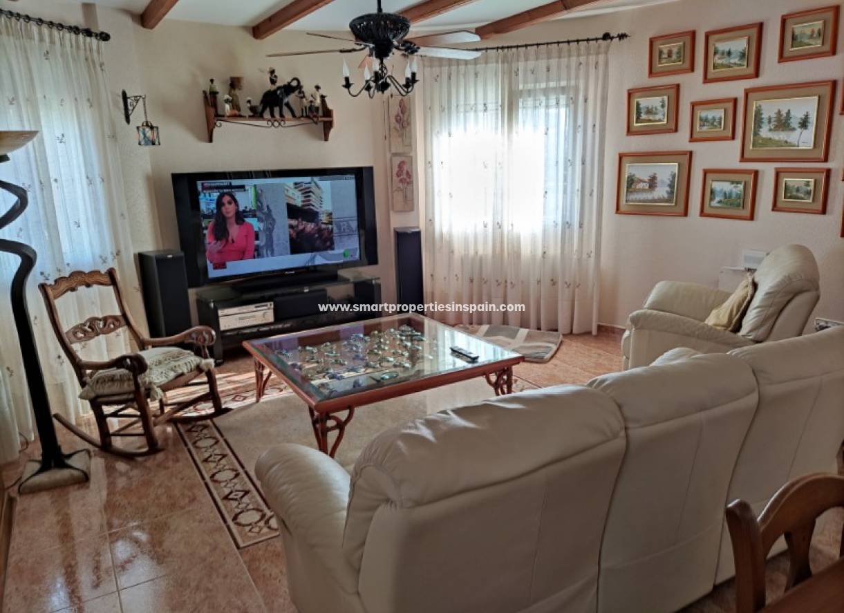 Wederverkoop - Detached Villa - La Marina - Urbanización La Marina