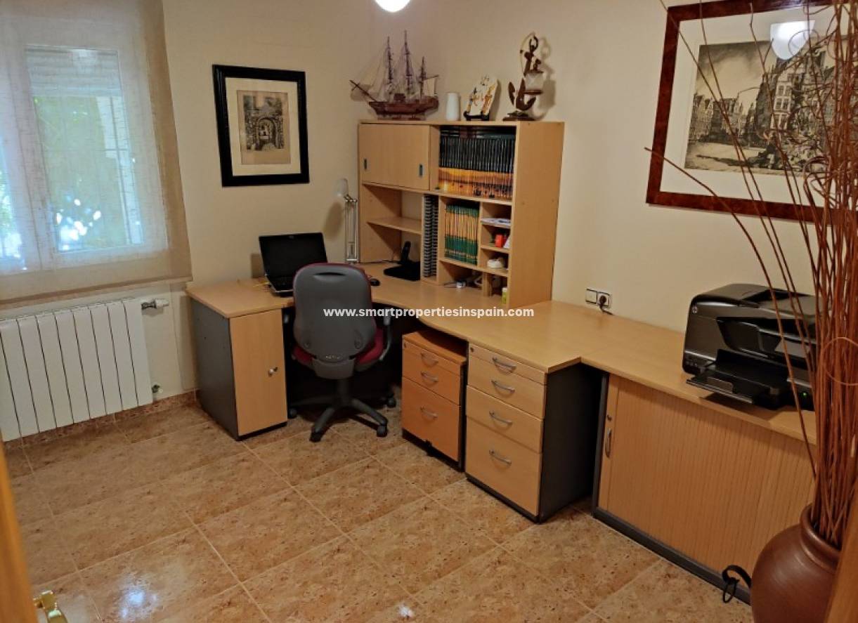 Wederverkoop - Detached Villa - La Marina - Urbanización La Marina