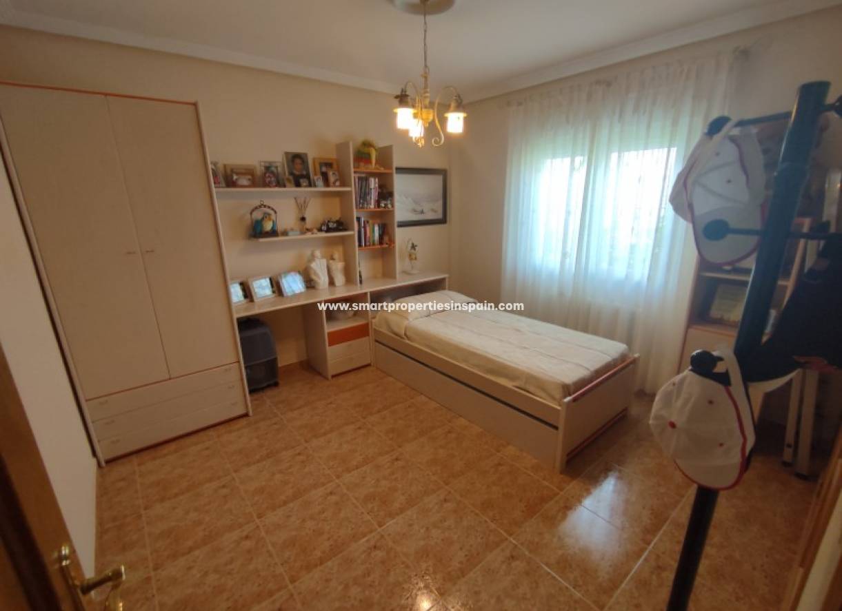 Wederverkoop - Detached Villa - La Marina - Urbanización La Marina