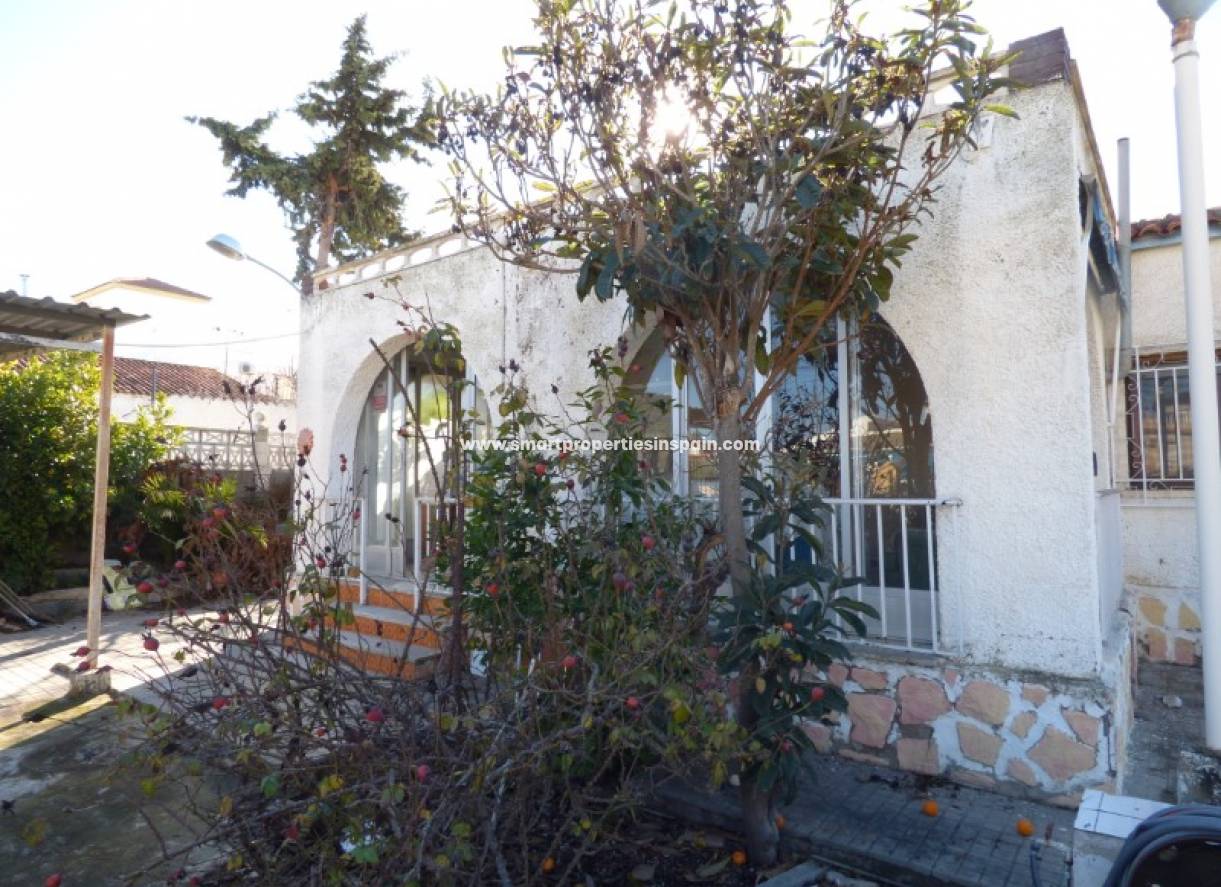 Wederverkoop - Detached Villa - La Marina - Urbanización La Marina