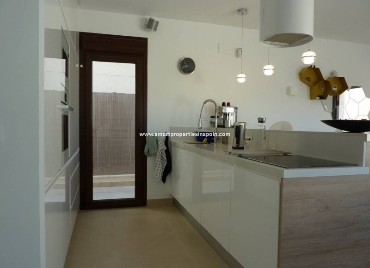 Wederverkoop - Detached Villa - La Marina - Urbanización La Marina