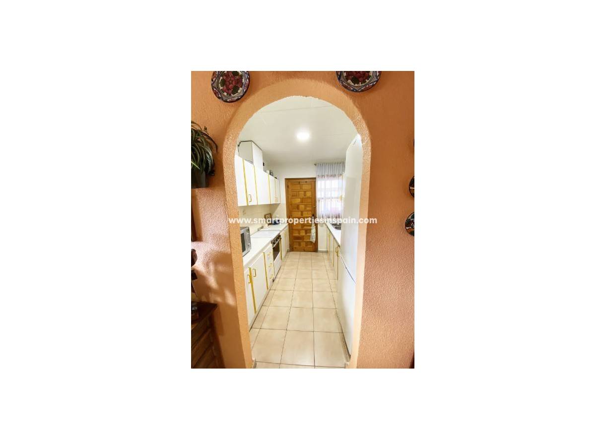 Wederverkoop - Detached Villa - La Marina - Urbanización La Marina
