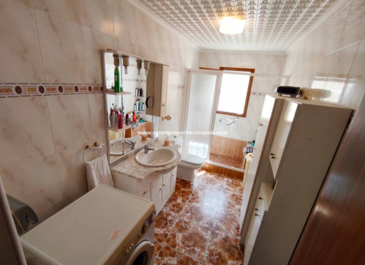 Wederverkoop - Detached Villa - La Marina - Urbanización La Marina