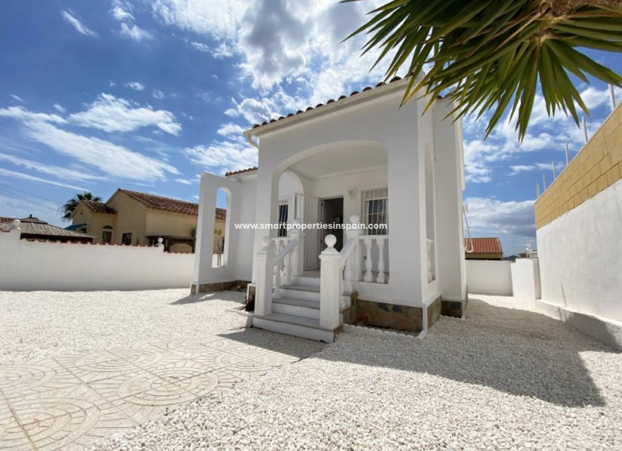 Wederverkoop - Detached Villa - La Marina - Urbanización La Marina
